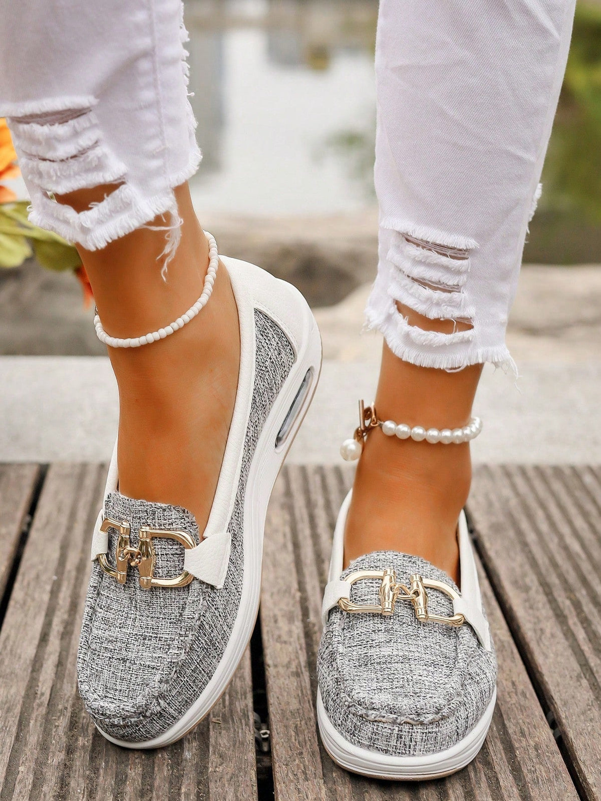 Mocasines con plataforma y hebilla