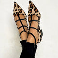 Zapatos de tacón con tira de leopardo