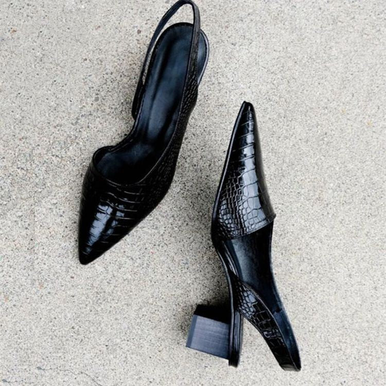 Zapatos de tacón con punta ancha