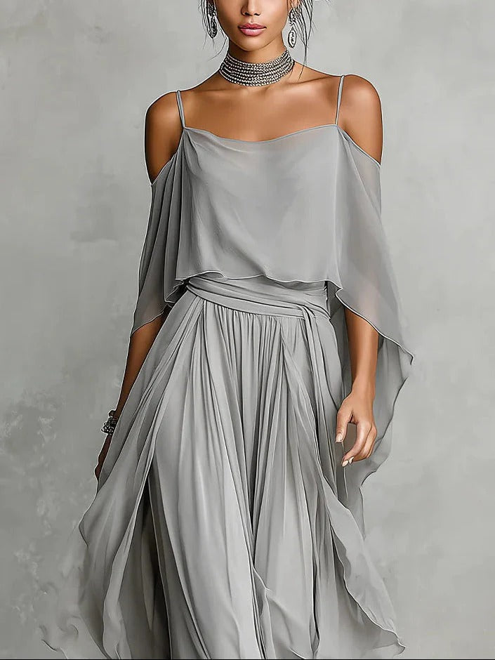 Conjunto Fluido Gris con Top de Tirantes y Pantalón Ligero