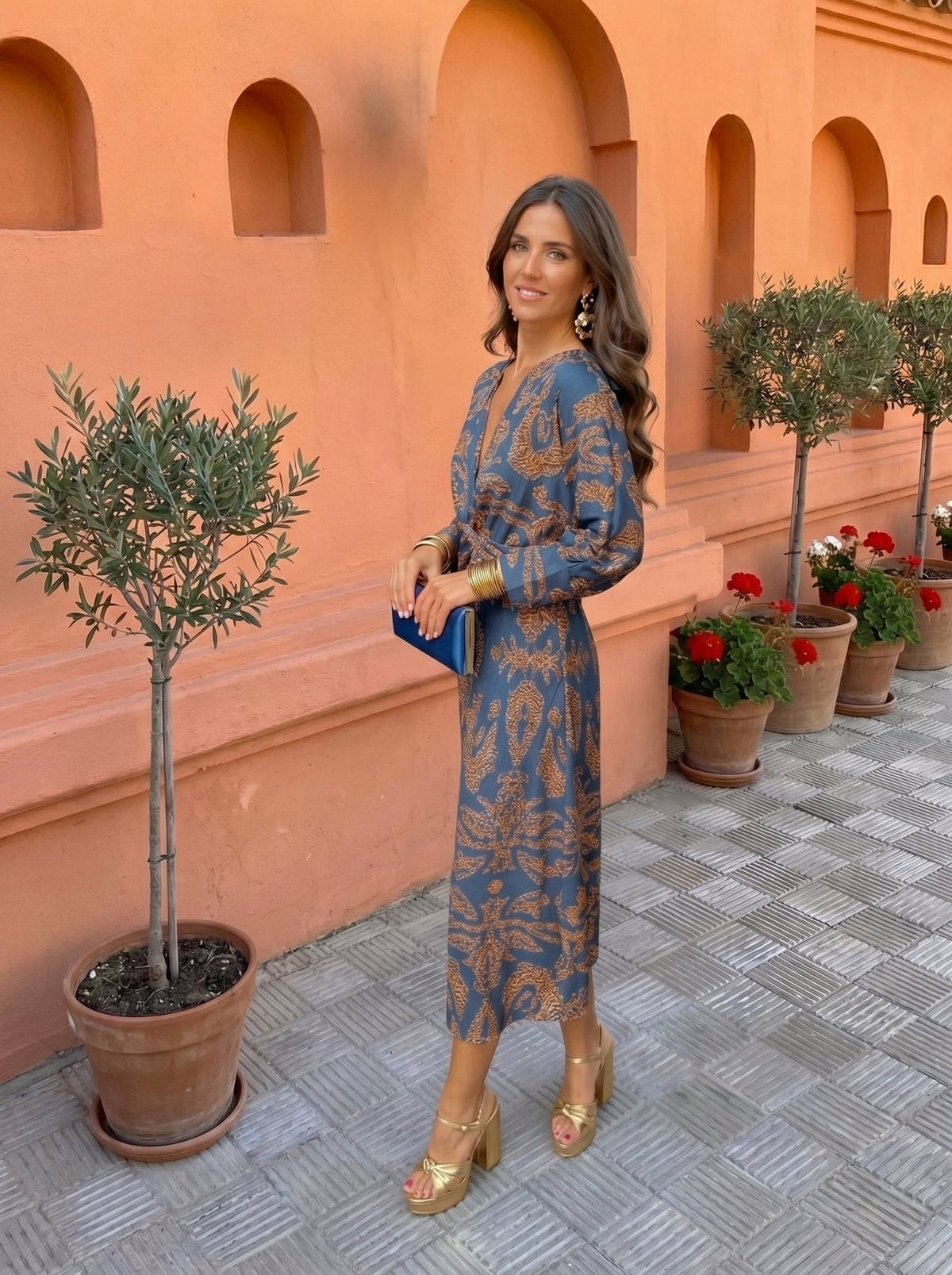 Vestido estampado de largo medio