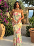 Vestido largo sin tirantes con flores de acuarela